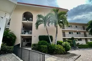 9 High Point Cir N, Naples, FL 34103 - Photo 22