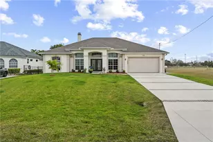 1333 SW 8th Pl, Cape Coral, FL 33991 - Photo 2