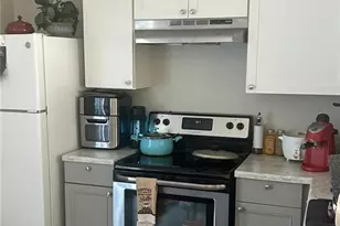 949-949 NE Pine Island Ln, Cape Coral, FL 33909 - Photo 6