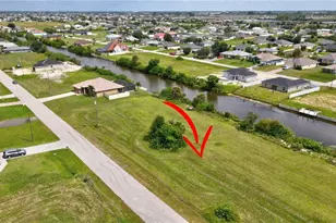 1428 NW 11th Terrace, Cape Coral, FL 33993 - Photo 4