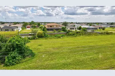 1428 NW 11th Ter, Cape Coral, FL 33993 - Photo 10