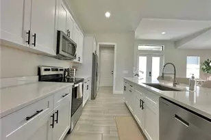 4600 Key Largo Ln, Bonita Springs, FL 34134 - Photo 6