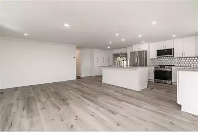 11181 Azalea Ln, Fort Myers Beach, FL 33931 - Photo 12