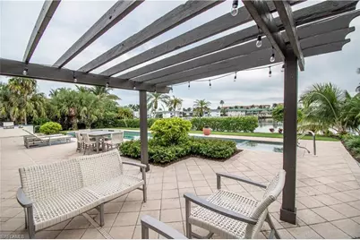 222 Bay Pt, Naples, FL 34103 - Photo 20
