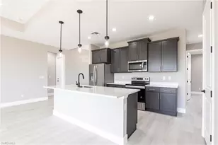 2729 SW 4th Terrace, Cape Coral, FL 33991 - Photo 8