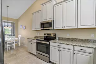 9440 Benvenuto Ct, Naples, FL 34119 - Photo 4