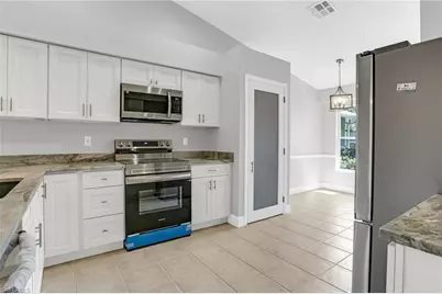 1660 Royal Cir, Naples, FL 34112 - Photo 8