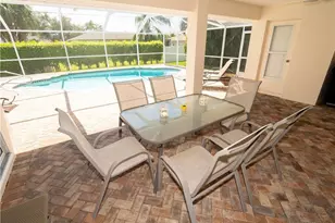 1822 SE 20th St, Cape Coral, FL 33990 - Photo 10