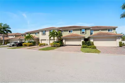 3725 Crofton Ct, Fort Myers, FL 33916 - Photo 4