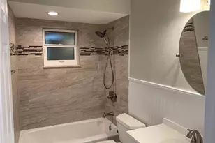 819 Courtington Ln, Fort Myers, FL 33919 - Photo 4