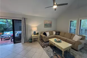 1281 Solana Rd, Naples, FL 34103 - Photo 4