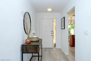 566 Beachwalk Cir, Naples, FL 34108 - Photo 14