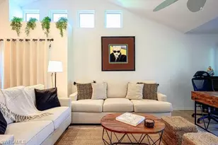 566 Beachwalk Cir, Naples, FL 34108 - Photo 2