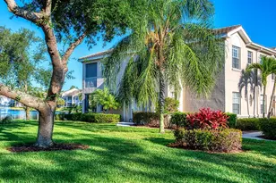 6215 Wilshire Pines Cir, Naples, FL 34109 - Photo 2