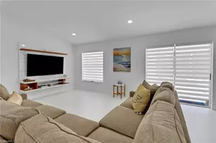 172 Plantation Cir, Naples, FL 34104 - Photo 30