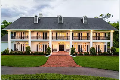 13189 Valewood Dr, Naples, FL 34119 - Photo 2