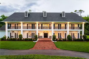 13189 Valewood Dr, Naples, FL 34119 - Photo 2