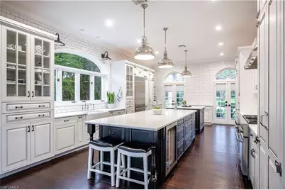 13189 Valewood Dr, Naples, FL 34119 - Photo 10