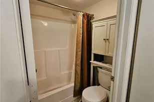 7410 Lake Breeze Dr, Fort Myers, FL 33907 - Photo 14