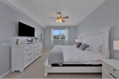 6820 Sterling Greens Pl #2301, Naples, FL 34104 - Photo 8