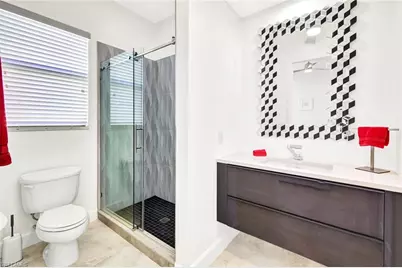 304 NE 14th Ave, Cape Coral, FL 33909 - Photo 24