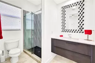 304 NE 14th Ave, Cape Coral, FL 33909 - Photo 24