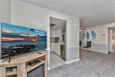 7360 Glenmoor Ln #4208, Naples, FL 34104 - Photo 2