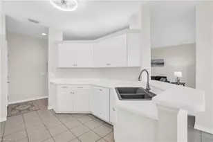 6025 Pinnacle Ln, Naples, FL 34110 - Photo 10