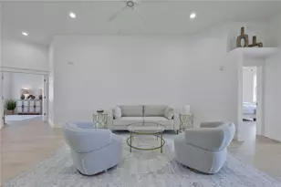 630 Lalique Cir, Naples, FL 34119 - Photo 6