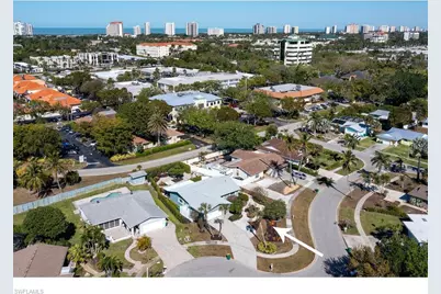 1036 Lake Shore Ct, Naples, FL 34103 - Photo 1