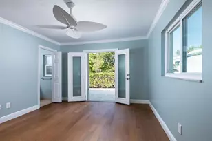 1036 Lake Shore Ct, Naples, FL 34103 - Photo 8