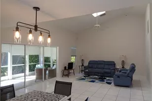 264 Perignon Pl, Naples, FL 34119 - Photo 4