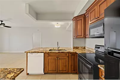 6401 Aragon Way #204, Fort Myers, FL 33966 - Photo 10