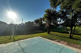 1926 NE 15th Ln, Cape Coral, FL 33909 - Photo 20