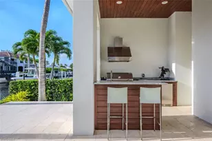 1880 Sandpiper St, Naples, FL 34102 - Photo 34