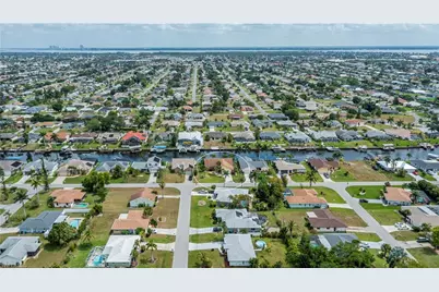 1903 SE 10th Ave, Cape Coral, FL 33990 - Photo 10