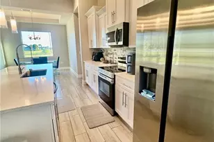 2512 NW 4th St, Cape Coral, FL 33993 - Photo 10