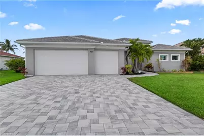 302 SW 31st Ter, Cape Coral, FL 33914 - Photo 12
