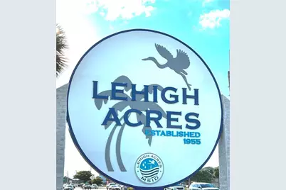 940 Chadwick St, Lehigh Acres, FL 33974 - Photo 4