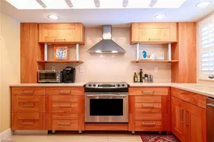 285 5th Ave S, Naples, FL 34102 - Photo 6