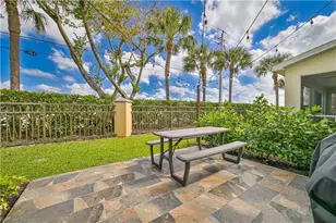 69 Burnt Pine Dr, Naples, FL 34119 - Photo 44