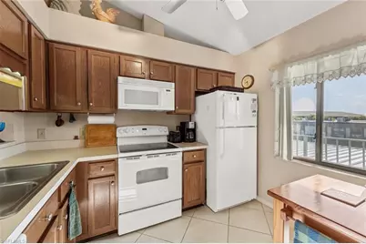 1011 SE 38th Ter #2213, Cape Coral, FL 33904 - Photo 8
