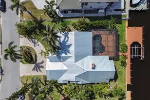 813 Cape View Dr, Fort Myers, FL 33919 - Photo 4