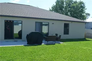 526-528 SE 5th Pl, Cape Coral, FL 33990 - Photo 10