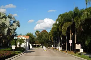 4920 Deerfield Way, Naples, FL 34110 - Photo 2