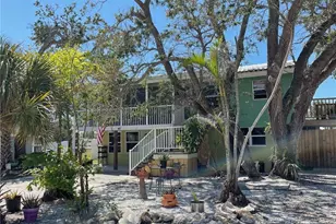 5460 Oak Ridge Ave, Fort Myers Beach, FL 33931 - Photo 2
