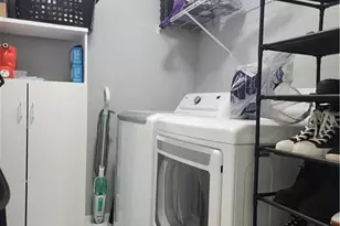 1028 NE 36th Ln, Cape Coral, FL 33909 - Photo 8