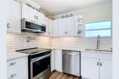 244 Dundee Rd, Fort Myers Beach, FL 33931 - Photo 6