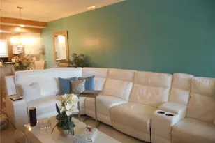 2080 W First St, Fort Myers, FL 33901 - Photo 2