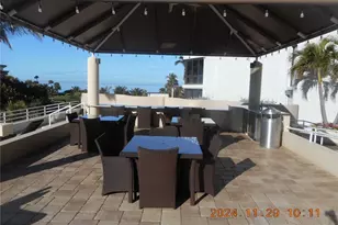 4751 Gulf Shore Blvd N, Naples, FL 34103 - Photo 38